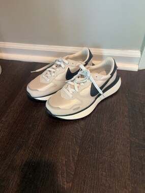 Nike Waffle Debut Sneakers Size 8